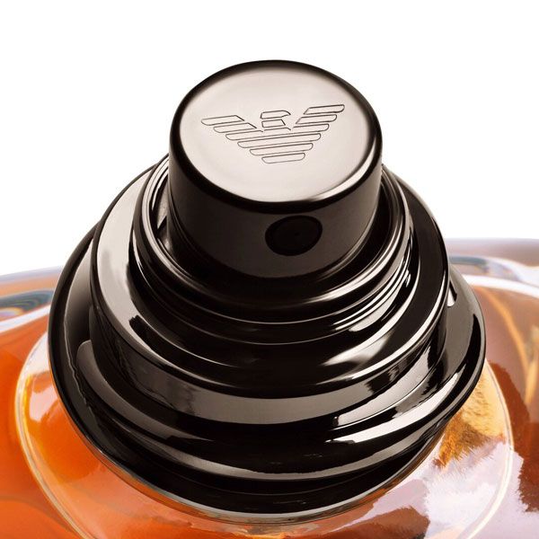 Armani Emporio Stronger With You Apa de Toaleta pentru Barbati Detalii Pulverizator