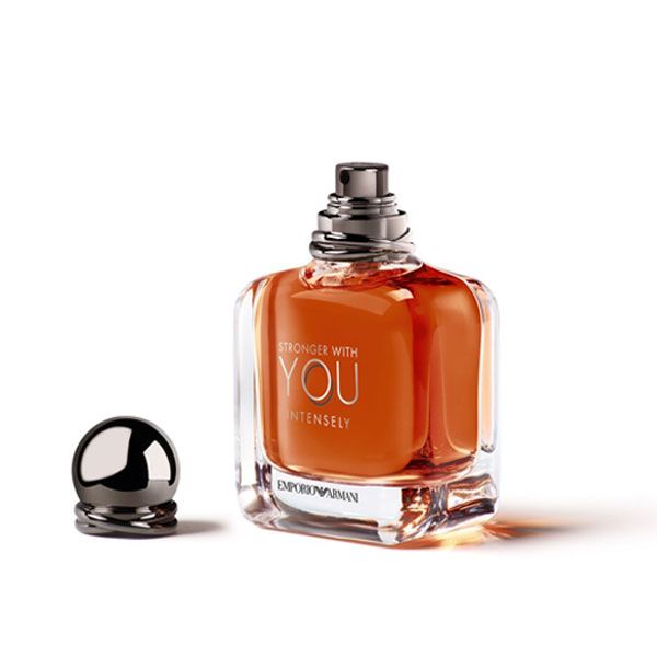 Armani Emporio Stronger With You Intensely Apa de Parfum pentru Barbati Prezentare