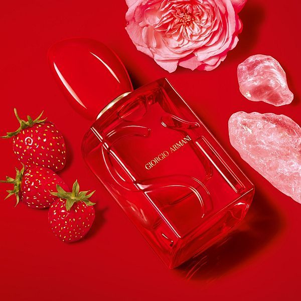 Armani Si Passione Red Musk Apa de Parfum note