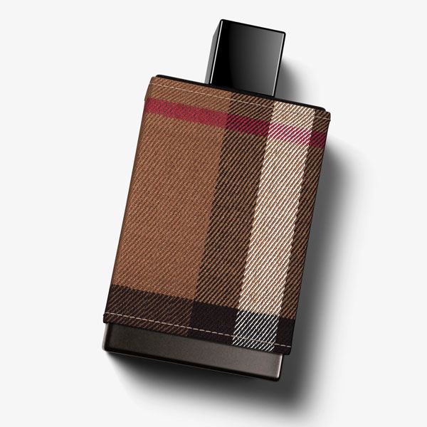 Burberry London Man Apa de Toaleta pentru Barbati Detalii