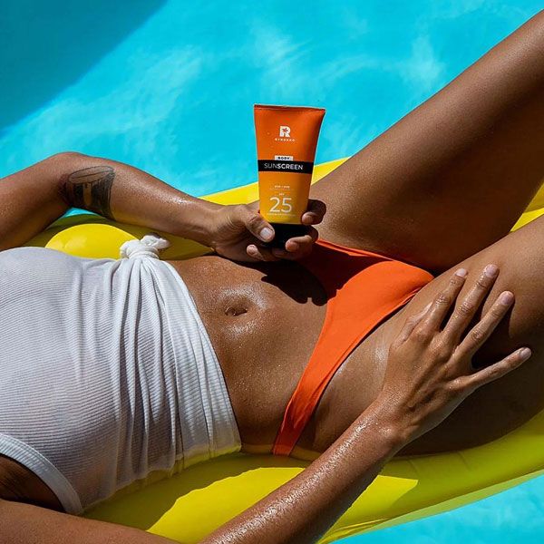Byrokko Sunscreen Crema de Corp SPF25 150ml expunere la soare