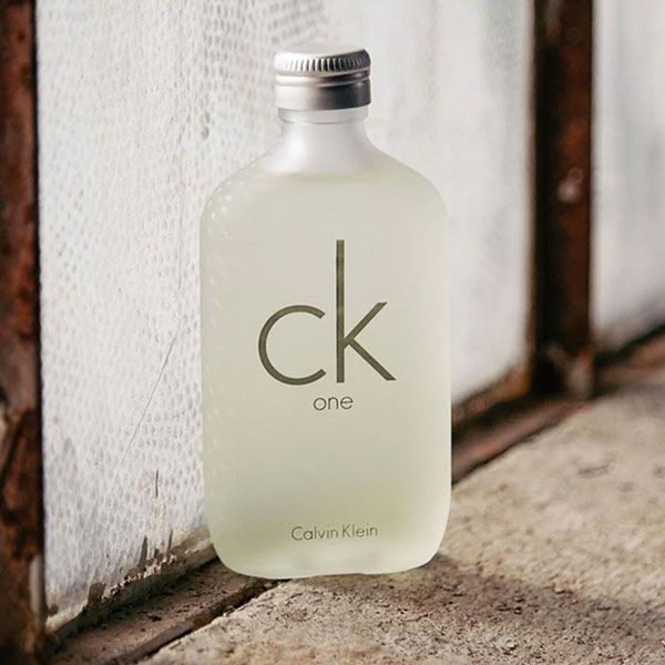 Calvin Klein CK One Apa de Toaleta 100ml parfum unisex prezentare parfum