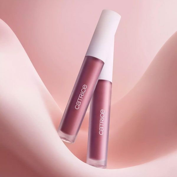 Catrice Soft Embrace Ruj Lichid Pillow Matte C01 Soft Peony 2.8ml prezentare produs