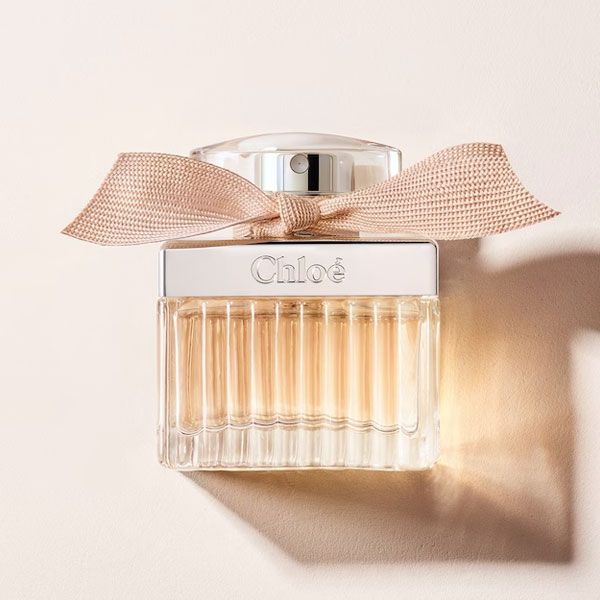 Chloe Apa de Parfum pentru Femei 75ml Detalii Sticla