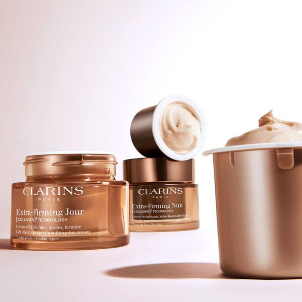 Clarins Crema de Zi Extra-Firming Toate Tipurile de Ten SPF15 50ml prezentare