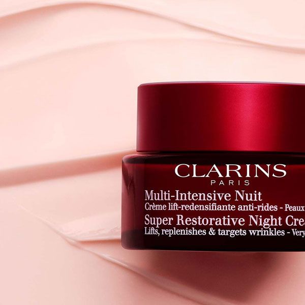 Clarins Super Restorative Night Wear Crema Noapte Ten Uscat-Foarte Uscat 50ml textura 2