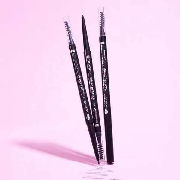 Essence Creion de Sprancene Micro Precise 05 Black Brown 0.05g prezentare produs