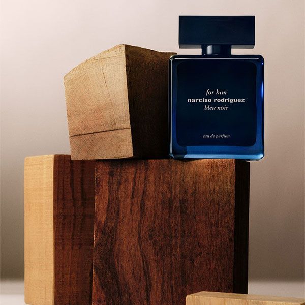 Narciso Rodriguez Bleu Noir For Him Apa de Parfum pentru barbati