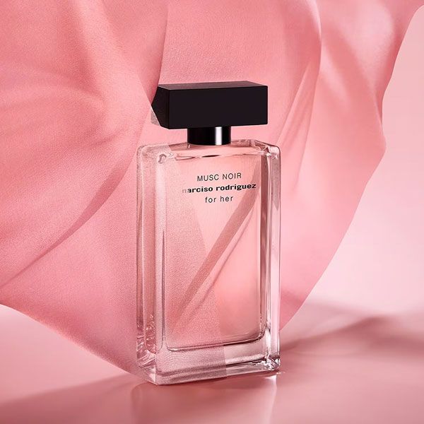 Narciso Rodriguez Musc Noir For Her Apa de Parfum pentru femei prezentare 2