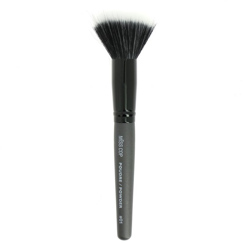 Miss Cop Pensula Pudra Powder Brush #01 | Comanda online | Beautymania.ro