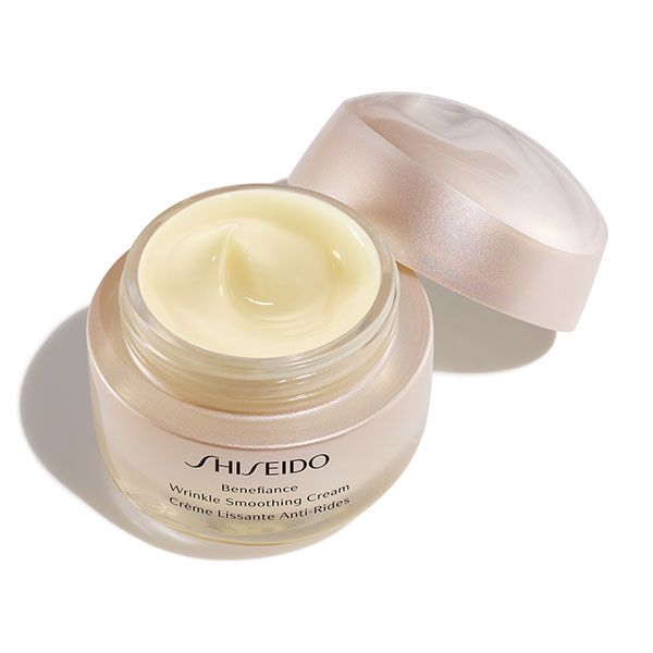 Shiseido Benefiance Wrinkle Smoothing Cream Crema de Fata 30ml prezentare