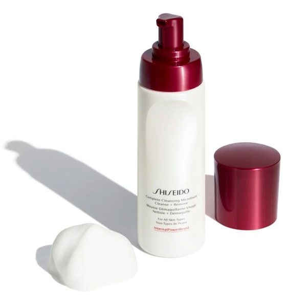 Shiseido Complete Cleansing Microfoam Demachiant Spuma 180ml prezentare