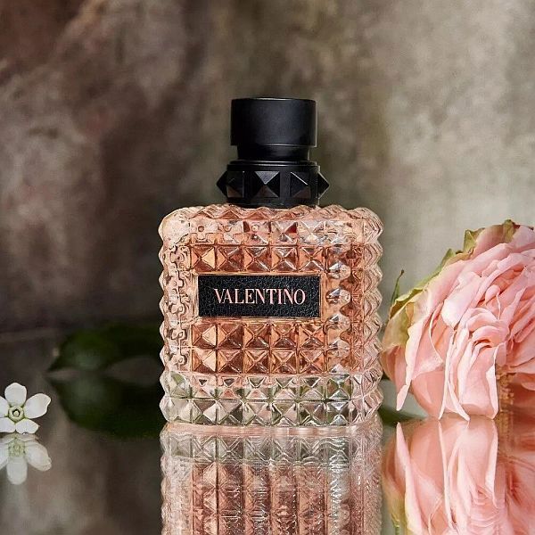 Valentino Donna Born In Roma Coral Fantasy Apa de Parfum pentru femei prezentare produs 2