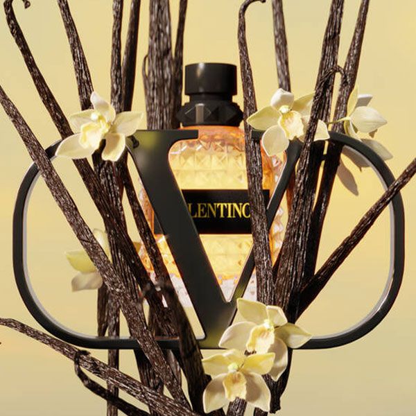 Valentino Uomo Born In Roma Yellow Dream Apa de Toaleta 50ml pentru barbati nota de vanilie