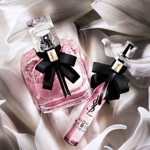 Yves Saint Laurent Mon Paris Apa de Parfum 50ml pentru femei detalii parfum