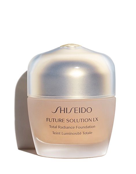 Shiseido Future Solution Total Radiance Fond de Ten 02 Neutral 30ml